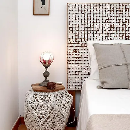 Alfama Terrace * Lissabon