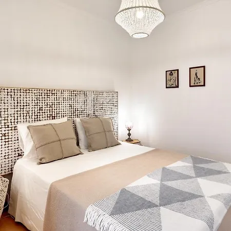Alfama Terrace Apartamento *