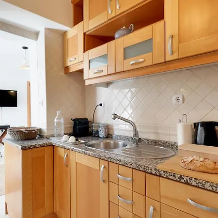 Alfama Terrace Apartamento *