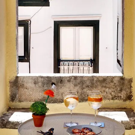 Alfama Terrace